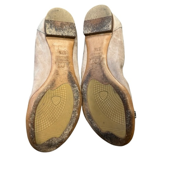 AGL Metallic Tan Ballet Flats - Picture 3 of 5
